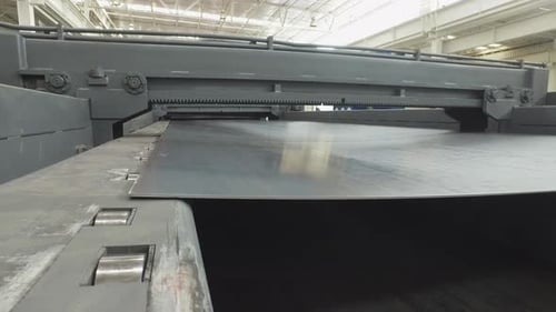 Guillotine metal sheet