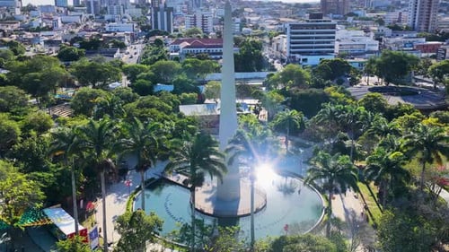Monument de l'obélisque à Campina Grande à Paraiba au Brésil.