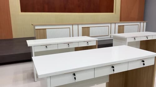 Aula vacía en la universidad