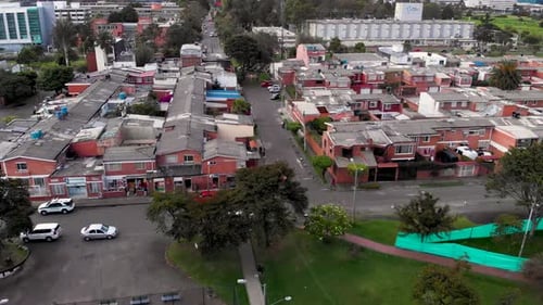 Barrio la Esmeralda en Bogotá - Colombia. Vuelo con Mavic Air. 4 de la tarde.