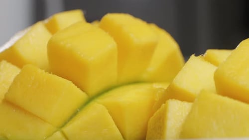 Close Up Rip Mango Slice Cubes Cut