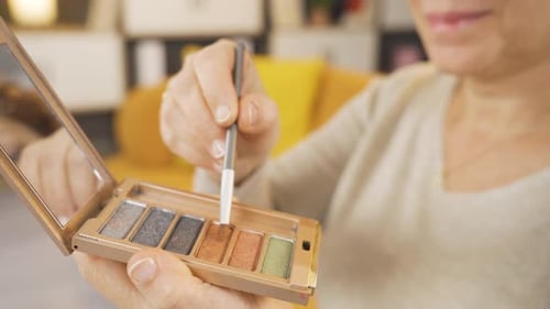 Paleta de sombras, maquiagem.