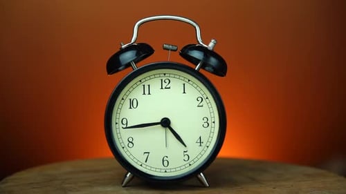 Work shift concept 5pm shift end timing timelapse