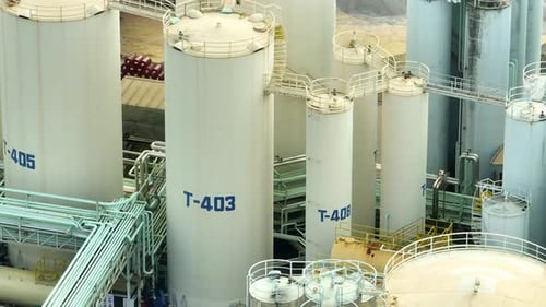 A vista aérea captura a fábrica de lubrificantes.