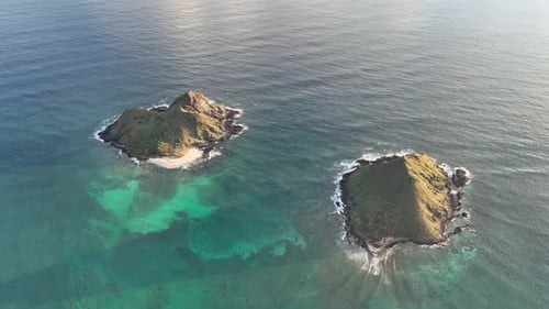 vista panorâmica das ilhas mokulua em lanikai, Havaí, duas ilhas ao nascer do sol, lindas