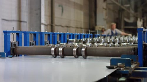 Rad- und Rollensystem zur Herstellung von Profilierzäunen Automatische Werkslinie