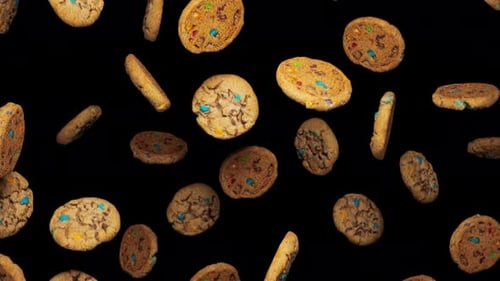 Endlos fallende farbige Chip-Kekse auf Alpha