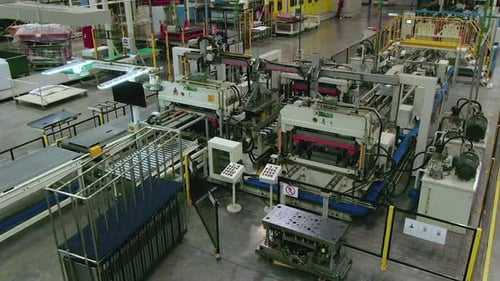 Motion Over Machines-outils fonctionnant avec des détails pour réfrigérateurs