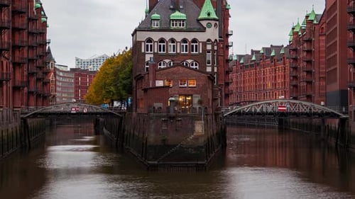 Enchanting Timelapse of Hamburg's Canals and Iconic Buildings Under Clouds