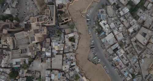 Aerial view of Jaisalmer Fort and sandstone buildings, India.