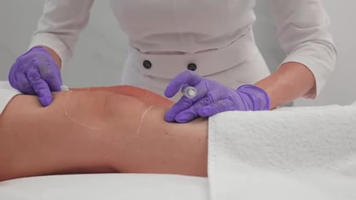 Preparing Knee Injections