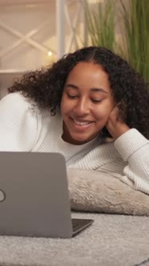 Gadget de divertissement vertical sur Internet et loisirs