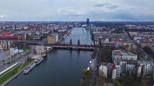 Vue aérienne du pont Oberbaum, Berlin, Allemagne
