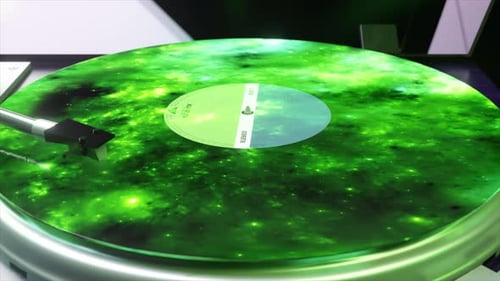 Disco de vinilo con temática de Nebulosa Verde que gira sobre un tocadiscos moderno que genera un fascinante universo cósmico