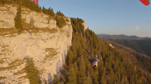 Gleitschirmfliegen Flying Freedom by Rocks und Forest Adrenaline Adventure