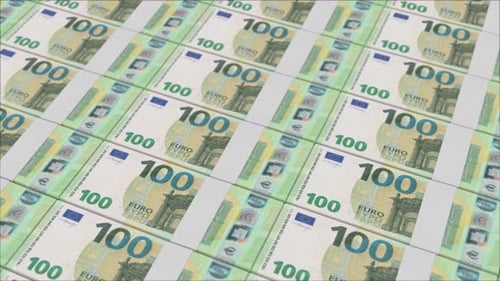 100 EURO banknotes printing by a money press