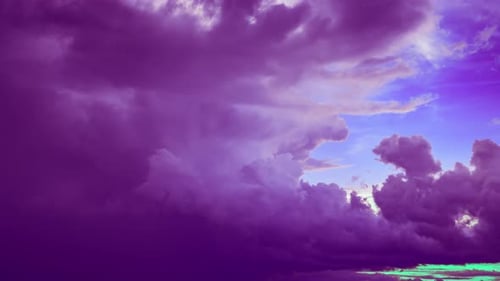 Ciel et nuages duveteux Fond de paysage nuageux lumineux