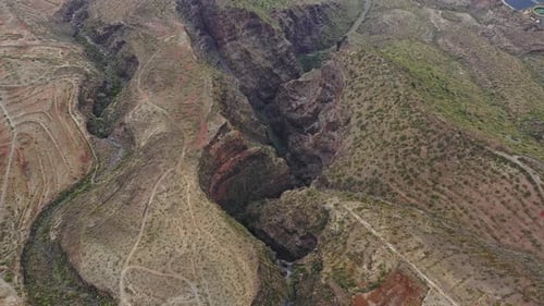 Erkunden Sie die dramatisch Vulkanlandschaft von Teneriffa, einer paradiesischen Insel
