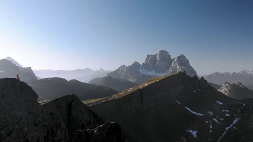 Vue aérienne du mont Pelmo dans les Dolomites, en Italie