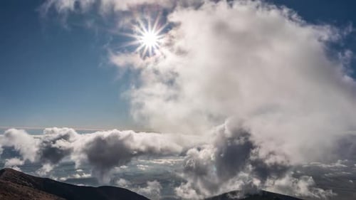 Wolken und Sonne