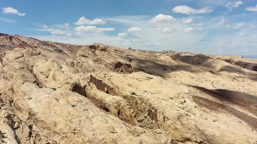 A scenic view of the stunning rock formations and desert landscape in Joshua Tree National Park.