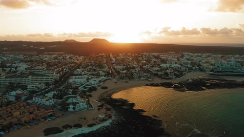 Luftaufnahme von Corralejo Town, Fuerteventura, Kanarische Inseln, Spanien