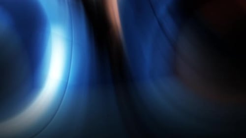 Rayons bleus courbés se déplaçant lentement vers un fond sombre