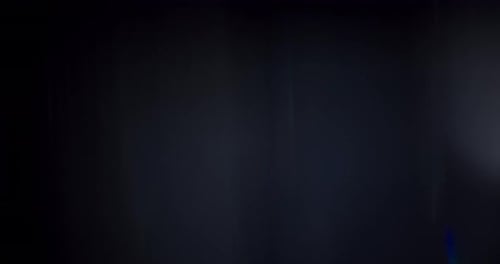 Filmmusik Lichtshow Ein atemberaubendes Display aus hellen Linsenblitzen, die den Bildschirm verändern
