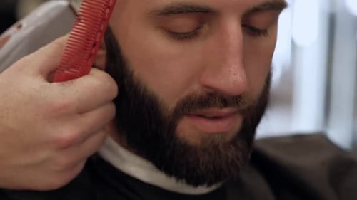 Mann im Barbershop