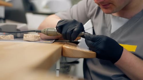 Close Up Professional Laboratory for the Production of Dental Protoses Veneers and Crowns a