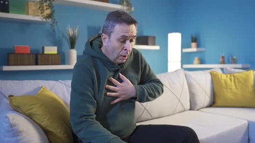 L'homme, dont les voies respiratoires sont fermées, tombe malade et ne peut plus respirer.
