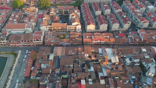 Red Bricks and Tiled Roofs, The Folk Houses of Zhangzhou in Asia