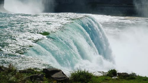 The Flow of Niagara Falls Water