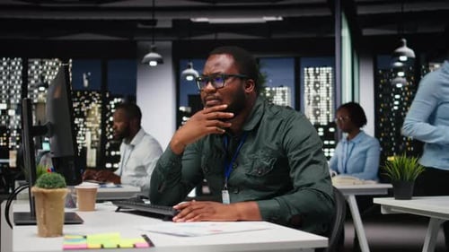 Un analyste afro-américain s'interroge sur les solutions possibles à un dilemme