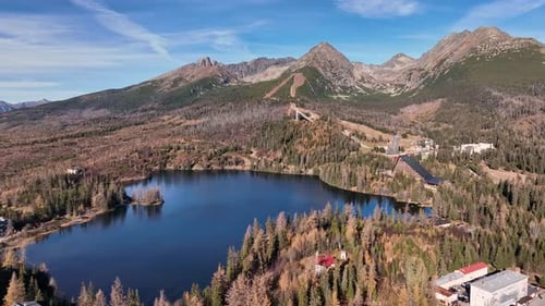 Vista aérea del pleso de Strbske en Tatras, Eslovaquia