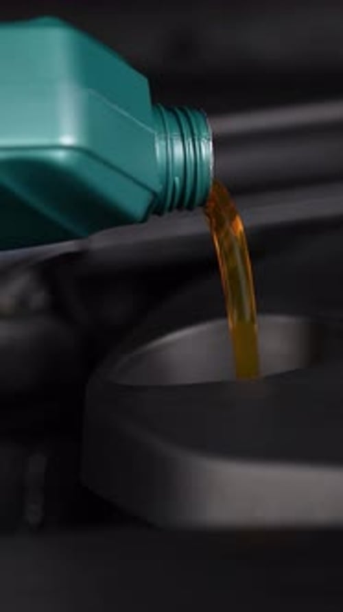 Cambio de aceite de motor, vídeo vertical 04