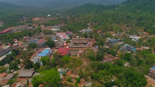 Drone vidéo du temple de Shri Mookambika, Inde du Sud