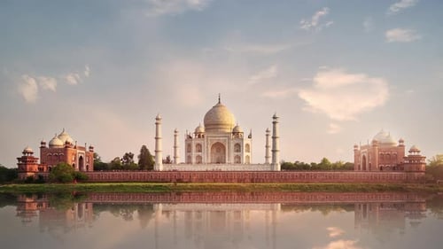 Time lapse of Taj Mahal.