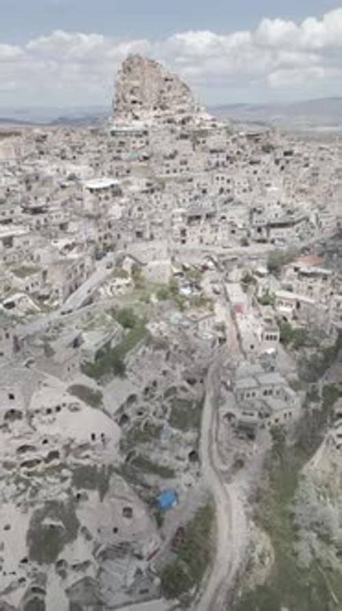 Vue panoramique sur les formations rocheuses naturelles de la Cappadoce, en Turquie
