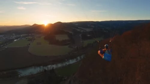 Fly into the Sun Paragliding Freedom Flying