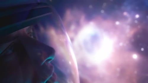 Astronaut mit Nebel und Galaxien im Weltraum, Reflexion des Planeten Erde, Milchstraße mit Galaxiensternen