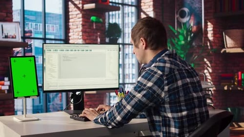 Инженер-программист по программированию на ПК Создание программного обеспечения с помощью планшета с изолированным экраном