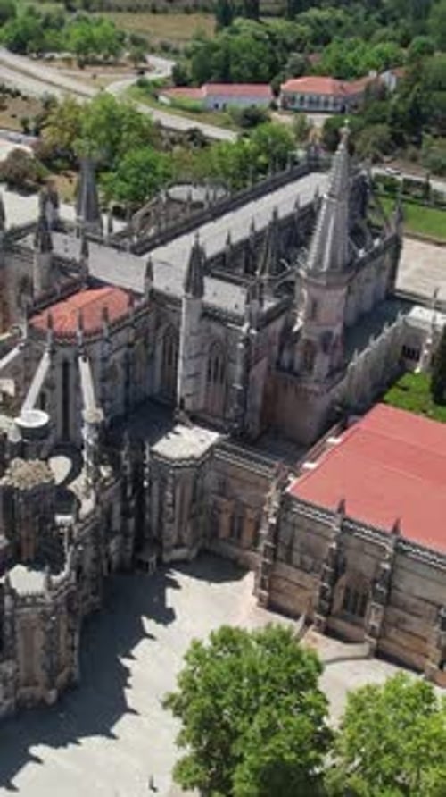 Vídeo vertical Monasterio medieval de Batalha, Mosteiro da Batalha, Portugal