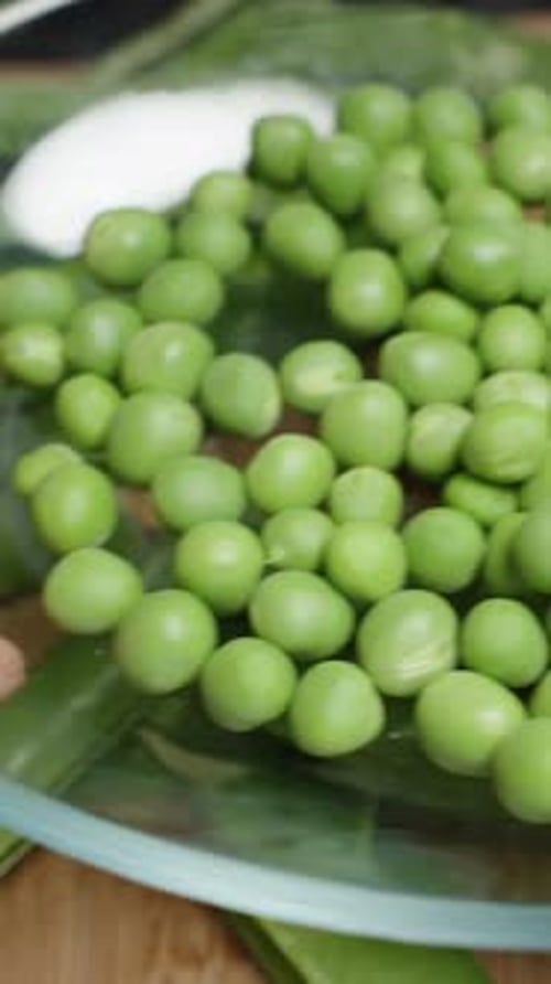 Fresh Green Peas in Bowl Close Up