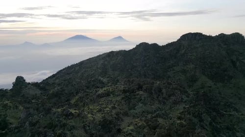 Zentraljava — Überquerung des Sindoro-Berges