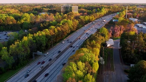 Vista aérea do tráfego rodoviário