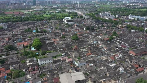 Luftaufnahme des Stadtbildes und der historischen Architektur von Yangzhou in Jiangsu, China