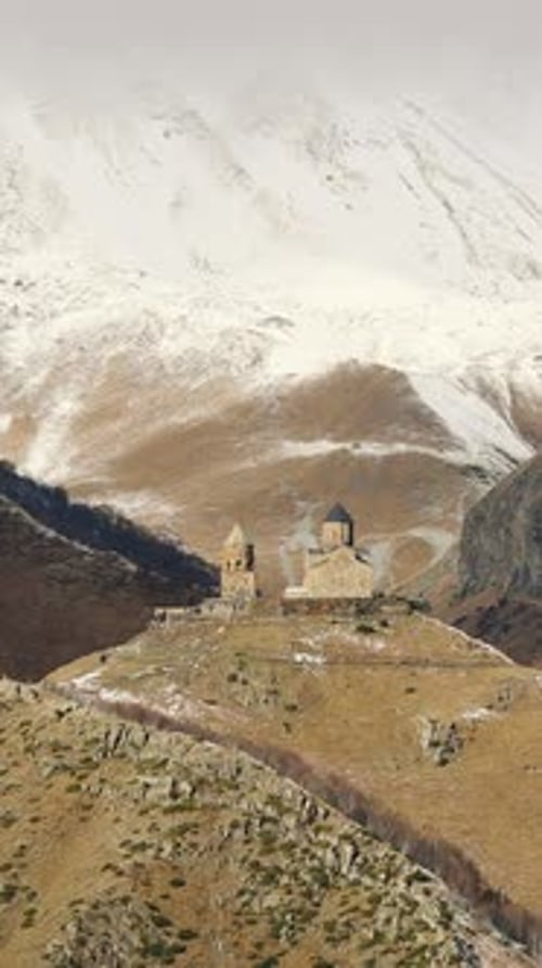 Stepantsminda Gergeti Georgia Berühmte Gergeti