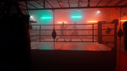 Kampfbox für zwei Männer