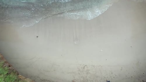 Vue aérienne centrale révélatrice de la plage cachée des îles Marietas, Nayarit, Mexique